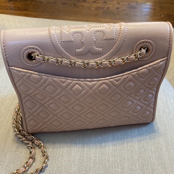Tory Burch Fleming Quilted purse - Picture 2 of 8